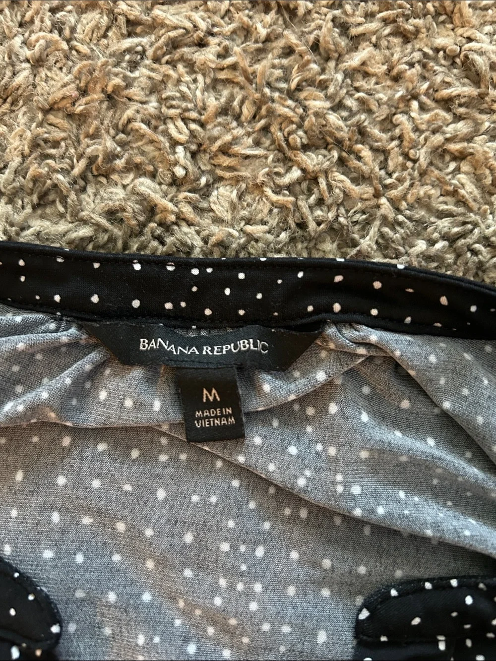 Banana Republic Black Polka Dot V-Neck Puff Sleeve Blouse